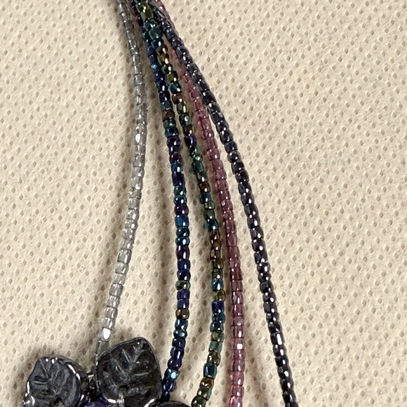 Floral Multi-Color Necklace - Picture 12 of 16